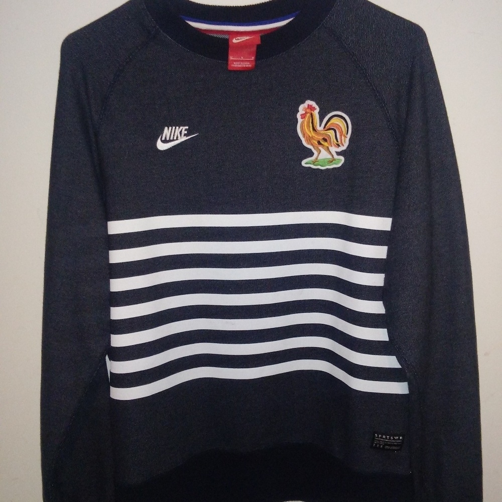 Nike sweater